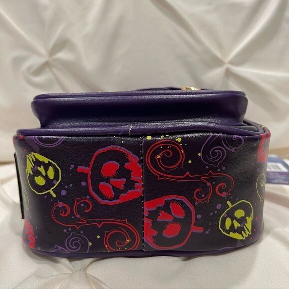 Disney Villains Evil Queen Apple Crossbody Bag Floral Bow Bag NWT WondaPOP Luxe - Picture 6 of 8